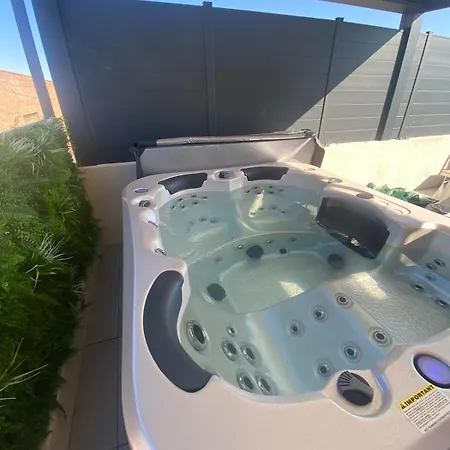 L'hippy Chic Jacuzzi Superbe Vue Etang De Thau Apartament Balaruc-les-Bains