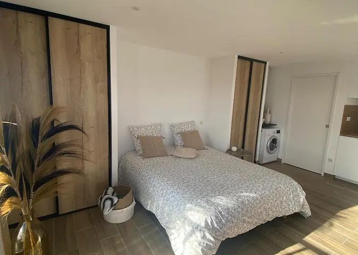 L'hippy Chic Jacuzzi Superbe Vue étang De Thau *